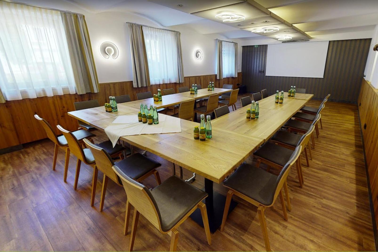 Hotel Zur Post Sankt Valentin Luaran gambar